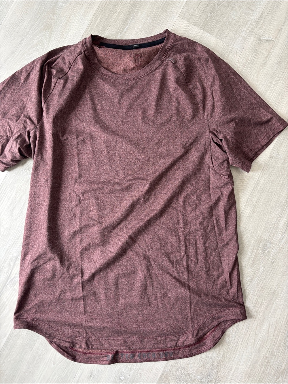 lululemon athletica Men's Heather Maroon Short-Sleeve Crew